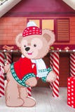 Штамповачный станок бумаги ` Duffy ` плюшевого медвежонка Дисней настроил для Фото-будочки украшения рождества и 2016 Новых Годов стоковая фотография Штамповачный станок бумаги ` Duffy ` плюшевого медвежонка Дисней настроил для Фото-будочки украшения рождества и 2016 Новых Годов стоковая фотография