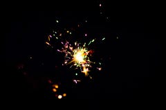 шутихи diwali сверкная в черной предпосылке для социального шаблона средств массовой информации стоковое фото rf шутихи diwali сверкная в черной предпосылке для социального шаблона средств массовой информации стоковое фото rf