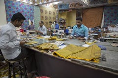 € di JAIPUR, Ragiastan, India “dicembre 2016: Sarti sul lavoro in India fotografia stock € di JAIPUR, Ragiastan, India “dicembre 2016: Sarti sul lavoro in India fotografia stock