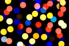 与照片现实bokeh defocused光的抽象欢乐背景 发光入空间的圣诞节气氛 库存图片 与照片现实bokeh defocused光的抽象欢乐背景 发光入空间的圣诞节气氛 库存图片