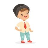 逗人喜爱的微笑的小男孩在时尚衣裳和黑帽会议五颜六色的漫画人物传染媒介例证穿戴了 皇族释放例证 逗人喜爱的微笑的小男孩在时尚衣裳和黑帽会议五颜六色的漫画人物传染媒介例证穿戴了 皇族释放例证