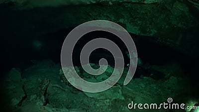 墨西哥育卡坦洞窟美 影视素材 视频包括有新鲜 污水池 潜水 尤加坦 洞穴 壮丽的 阳光