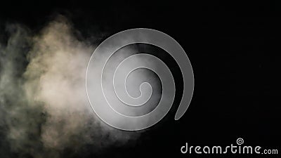 背景乌云烟动荡发烟性的背景在黑背景的白色蒸汽股票视频 视频包括有尘土 云彩 奥秘 流动
