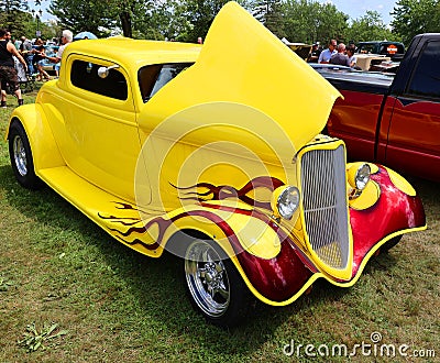 1933-34 Ford coupe hot rod with custom painted flames, Editorial Stock Photo