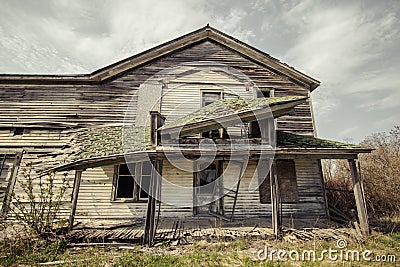 Abandoned Farm House In The American Midwest Stock Photo