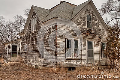 Abandoned Farmhouse in South Dakota slowly decays Stock Photo