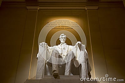 Abraham Lincoln memorial statue at night. Editorial Stock Photo