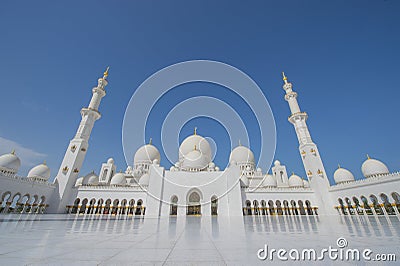 ABU DHABI, UAE -19 MARCH 2016: Sheikh Zayed Grand Mosque in Abu Dhabi, United Arab Emirates. Grand Mosque in Abu Dhabi is the larg Editorial Stock Photo