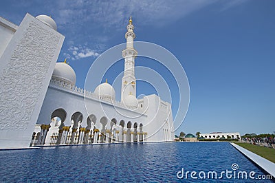 ABU DHABI, UAE -19 MARCH 2016: Sheikh Zayed Grand Mosque in Abu Dhabi, United Arab Emirates. Grand Mosque in Abu Dhabi is the larg Editorial Stock Photo