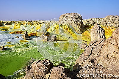 Acid lake and salt deposits of Dallol volcano, Afar region, Danakil, Ethiopia Stock Photo