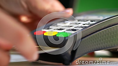 Acquisto con una banca o una carta di credito Acquisto con una banca o una carta di credito