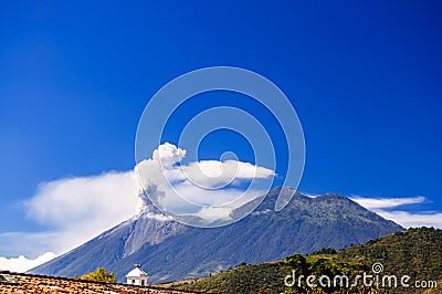 Active volcano Fuego erupting & Acatenango volcano, Guatemala Stock Photo