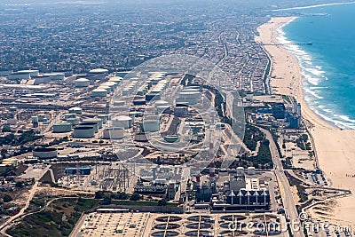 Aerial view of the Hyperion SAFE Center and the tanks of the Hyperion Water Reclamation plant Stock Photo