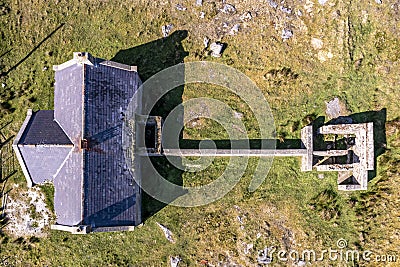 Aerial view of the Thorr National School in Meencorwick by Crolly, County Donegal - Ireland Stock Photo
