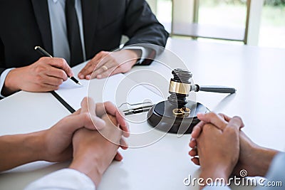 Agreement prepared by lawyer signing decree of divorce dissolut Stock Photo