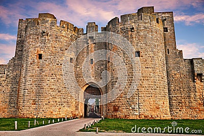 Aigues-Mortes, Gard, Occitania, France: the city gate in the med Stock Photo