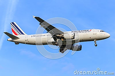 Air France Airbus A320 landing Editorial Stock Photo