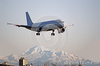 Airbus A-320 aircraft landing in Vancouver Stock Photo