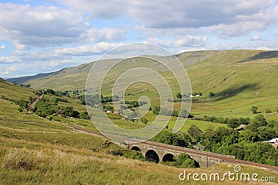 Aisgill viaduct and view down Mallerstang valley Stock Photo