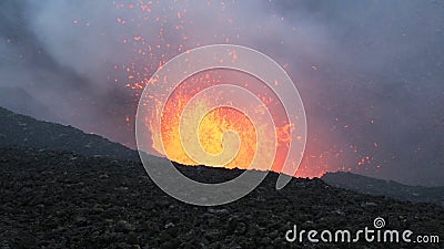 Aktiv Tolbachik för utbrott vulkan på Kamchatka Ryssland Far East arkivfilmer Aktiv Tolbachik för utbrott vulkan på Kamchatka Ryssland Far East arkivfilmer