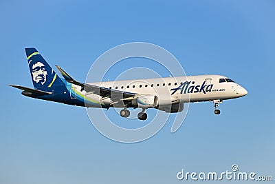 Alaska Airlines Horizon Embraer E175LR aircraft on final approach to land Editorial Stock Photo