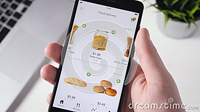 Alimento d'ordinazione online facendo uso dello smartphone app Alimento d'ordinazione online facendo uso dello smartphone app