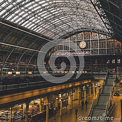 The amazing architecture of london st pancras station Editorial Stock Photo