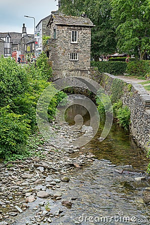 Ambleside Bridge House over River Stock Beck, Lake District, England Stock Photo