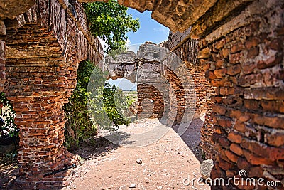 Ancient Doric Bungalow ruins near Mannar beach Stock Photo