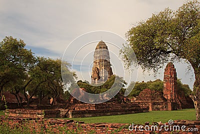 Ancient remains of Wat Ratchaburana temple in the Ayutthaya Hist Stock Photo