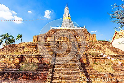 Ancient Stupa at Wat Phra Prathon Chedi in Nakhon Pathom Stock Photo