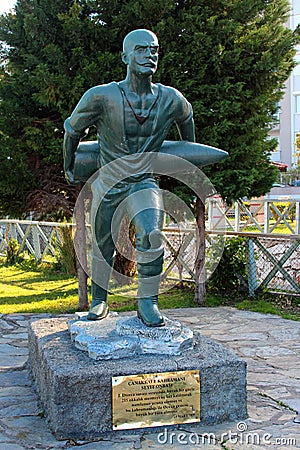 Antalya, Turkey - April 8, 2022: Monument of famous Turkish Corporal, Seyit Cabuk, or Seyit Onbasi, carrying an artillery piece at Editorial Stock Photo