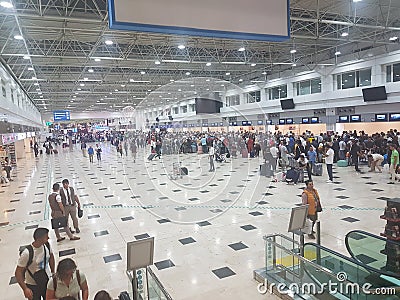 Antalya/Turkey - 18. september 2019: Photo taken inside the airport, people waitting in lines Editorial Stock Photo