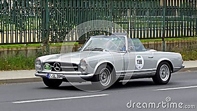 Mercedes-Benz 280SL 1967 Editorial Stock Photo