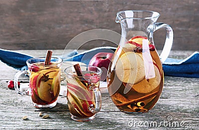 Le cider cocktail with cranberries cinnamon Stock Photo