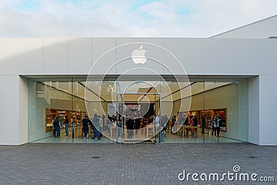 Apple retail store selling iPhones, iPads & more Editorial Stock Photo