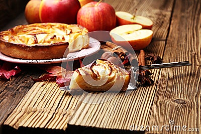 Apple tart. Gourmet traditional holiday apple pie sweet baked de Stock Photo