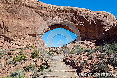 Arches National Park, Utah: easy hiking trail to famous arch Stock Photo