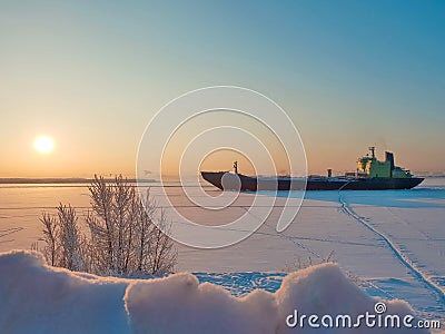 Arkhangelsk. Sunny winter day on the Bank of the Northern Dvina. January Stock Photo