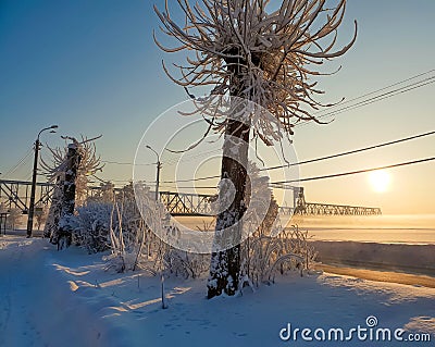 Arkhangelsk. Sunny winter day. January. Railway bridge Stock Photo