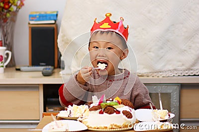 asian-kid-birthday-17881771.jpg