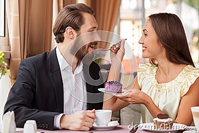 https://thumbs.dreamstime.com/x/attractive-young-man-woman-resting-cafe-beautiful-loving-couple-dating-restaurant-sitting-table-smiling-59316048.jpg