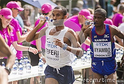 6 Aug `17 - London World Athletics Championships marathon: Maru Teferi and Paulus Ilyambo Editorial Stock Photo