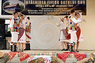 Romanian traditional dances from Salaj area, Romania Editorial Stock Photo