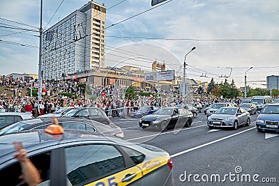 August 14 2020 Minsk Belarus Many people stand by the roadside to protest against violence Editorial Stock Photo