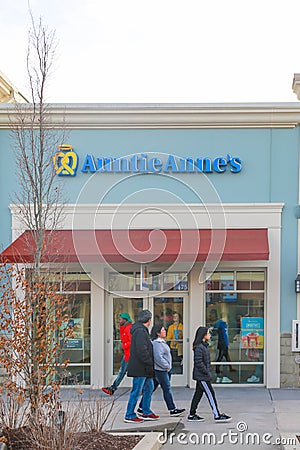 Auntie Anne`s is Original Pretzel and lemonade Editorial Stock Photo