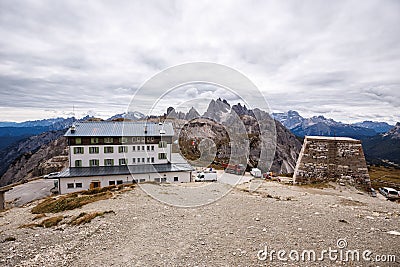 Auronzo refuge and Cadini di Misurina range, Dolomite Alps Stock Photo