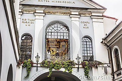 Ausros gate (gate of dawn) with basilica of Madonna Ostrobramska Stock Photo