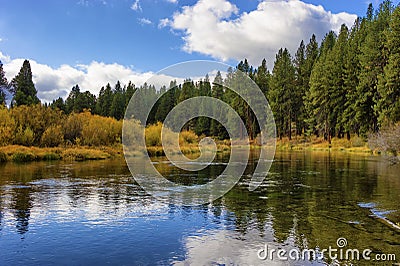 Autumn Colors along the Williamson River, Klamath County Oregon Stock Photo