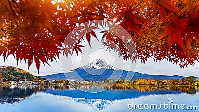 Autumn Season and Fuji mountain at Kawaguchiko lake, Japan Stock Photo